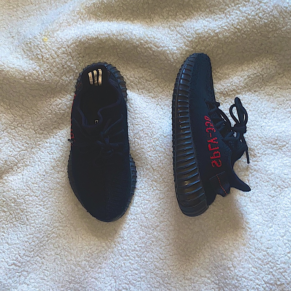 adidas yeezy boost 350 V2 bred
